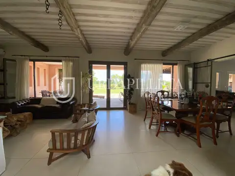 Casa en Alquiler de 3 dormitorios