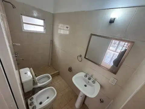Alquilo en Palomar Departamento Monoambiente en Planta Alta F: 11216