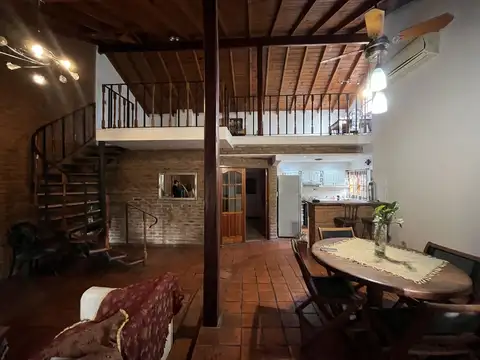 Casa en Venta con 1 cochera