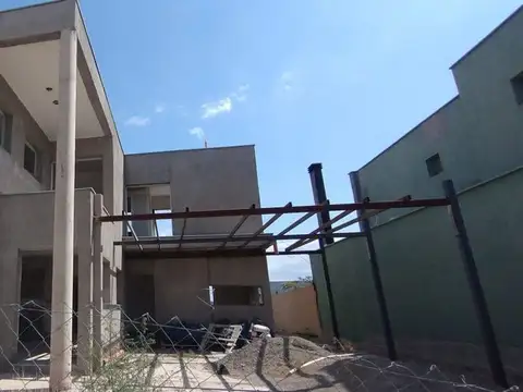 Venta de casa a terminar en La Bastilla 