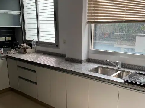 Departamento en Alquiler en Parque Chacabuco, $ 1.500.000