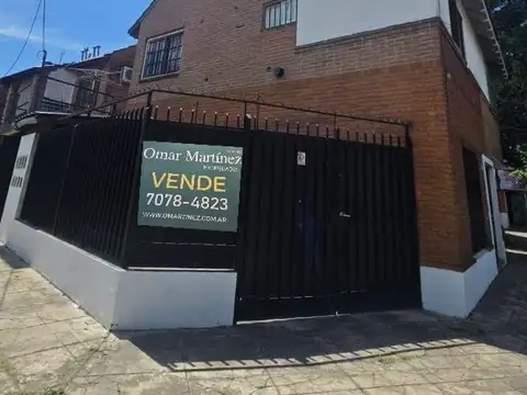 EXCELENTE DUPLEX  3amb. c/COCHERA CASEROS ZONA CENTRICA