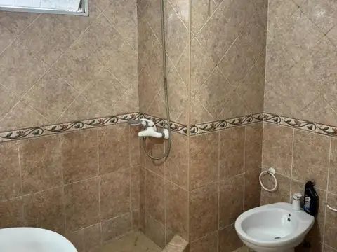 Depto Tipo Casa en Alquiler en Moron, $ 350.000