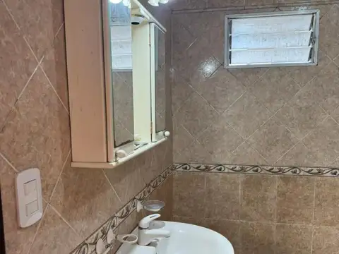 Depto Tipo Casa en Alquiler al Este
