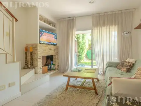 camaaño al 300 Barrio Palmas del Sol