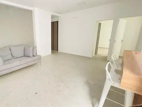 Depto Tipo Casa en Venta 50 años