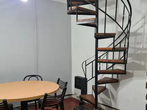 Depto Tipo Casa en Venta de 2 ambientes