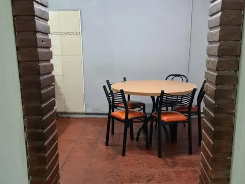 Depto Tipo Casa 2 ambientes con 1 baño