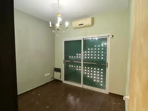 Casa en Alquiler en City Bell, $ 850.000
