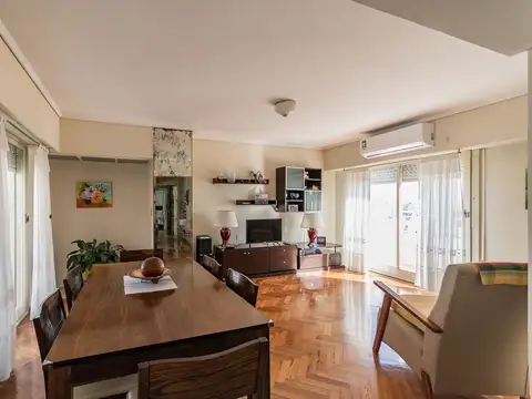 VENTA DEPARTAMENTO 4 AMBIENTES FLORES BALCON BAULERA