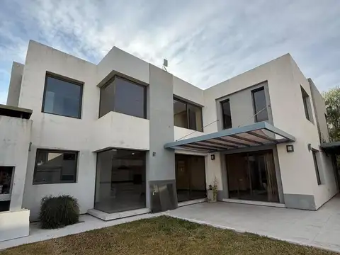Casa en Venta en Mendoza, Capital
