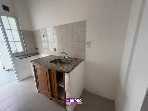 Depto Tipo Casa 2 ambientes con 1 baño
