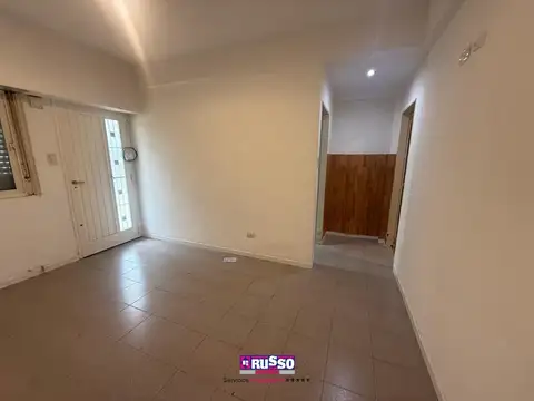 Depto Tipo Casa en Venta en Villa Luzuriaga, USD 50.000