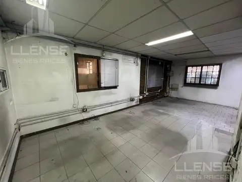 Local en Venta 40 años