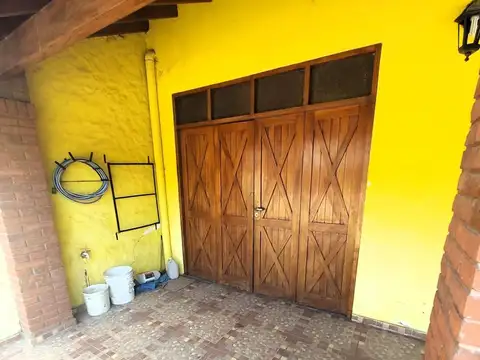 Casa en Venta en Burzaco, USD 110.000