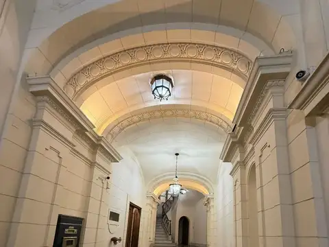 Oficina en Alquiler en San Nicolás, USD 650