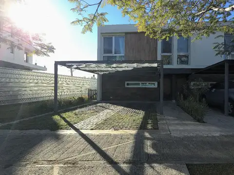 Departamento duplex en venta alquiler 3 habitaciones 4 amb jardín Nordelta