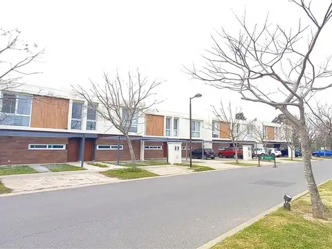 Avda. del Puerto al 600 Puerto Escondido Nordelta Tigre