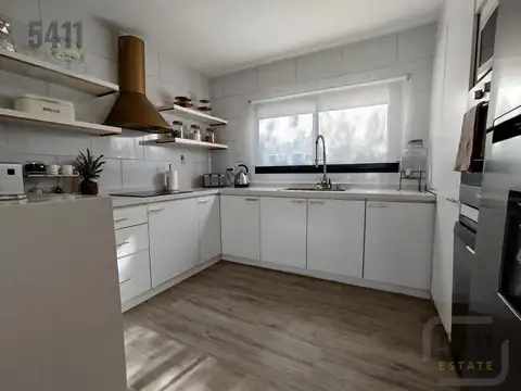 Casa en Alquiler de 5 dormitorios