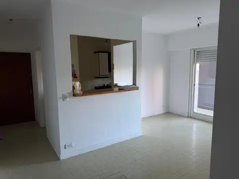 Alquiler Departamento 3 Ambientes con Cochera,Quilmes centro