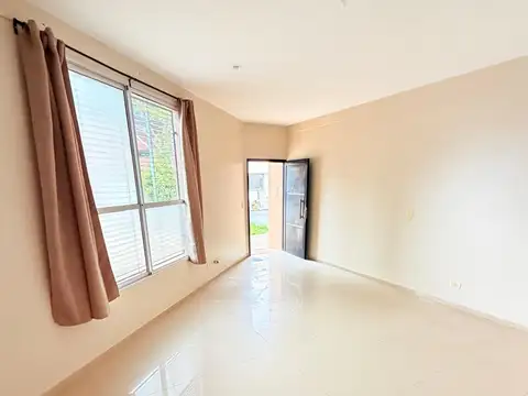 Depto Tipo Casa en Alquiler de Monoambiente