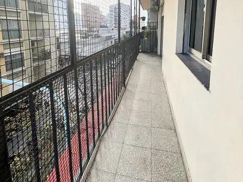 Departamento 4 ambientes con 2 baños
