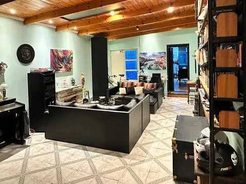 Casa 5 ambientes con 1 baño