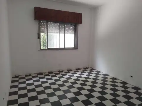 CASA EN VENTA SAN VICENTE PARQUE AMPLIO Y QUINCHO