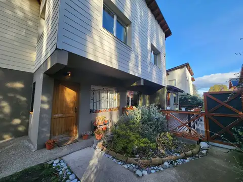 Hermoso dúplex – Jardin y Deck en Melipal