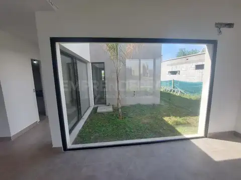 Casa a estrenar 4 amb c/ piscina Santa Elena, Pilar del Este