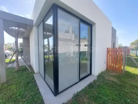 Casa en Venta en Pilar del Este - Santa Elena, USD 169.000