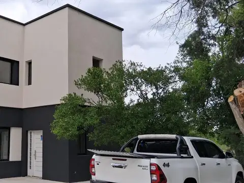 Casa en Venta, 4 Ambientes en Barrio La Doma  Escobar G.B.A Norte
