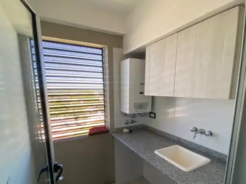 Departamento en Alquiler en Ituzaingo Sur, $ 700.000
