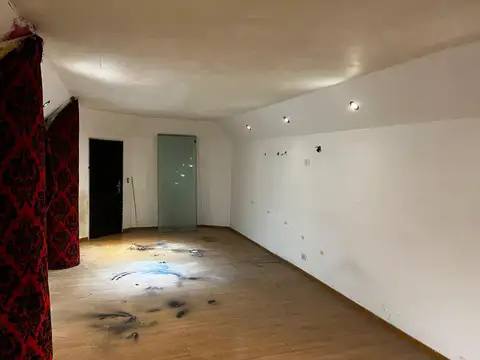 Av Cordoba 5125 , Piso PB