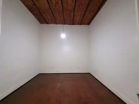 Depto Tipo Casa en Alquiler 50 años
