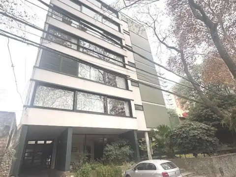 Departamento 4 ambientes. cochera. Olivos.
