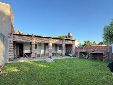 Depto Tipo Casa en Venta de 5 ambientes