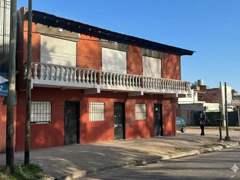 Azcuenaga  al 2800