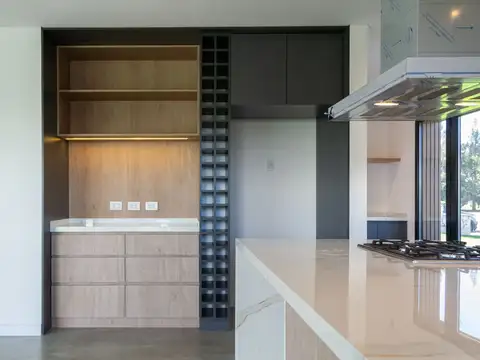 CASA 5 AMBIENTES VENTA EN LA PROVIDENCIA CANNING