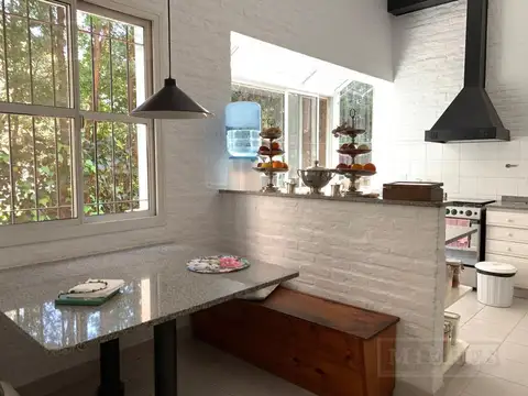 Casa en Alquiler al Oeste