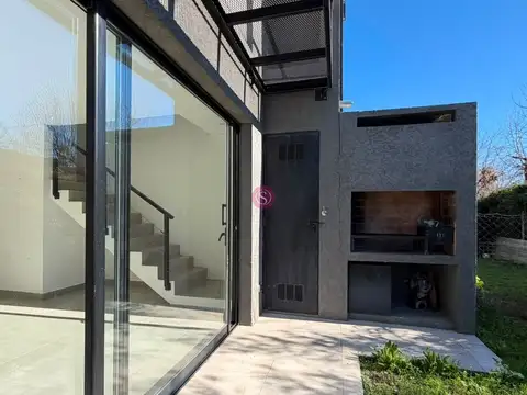 Departamento 4 ambientes con 2 baños