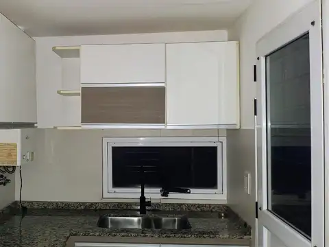 Casa en Venta en Capitan Bermudez, USD 75.000