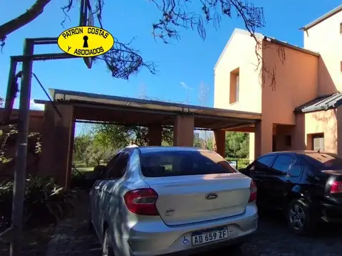 Casa 6 ambientes con 3 baños