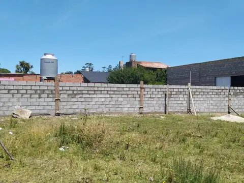 Galpon en Venta 15  mts Frente