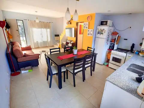 Depto Tipo Casa en Venta de 2 dormitorios