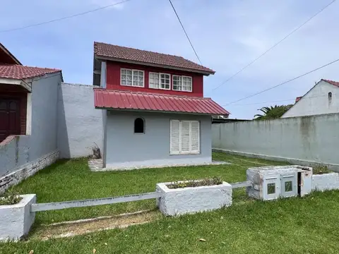 Depto Tipo Casa en Venta de 8 ambientes