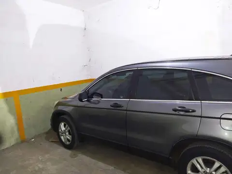 Cocheras grandes en Araoz y Lerma