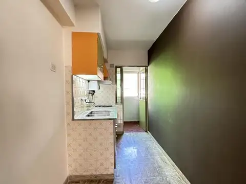 1ero De Mayo 1066 , Piso 4