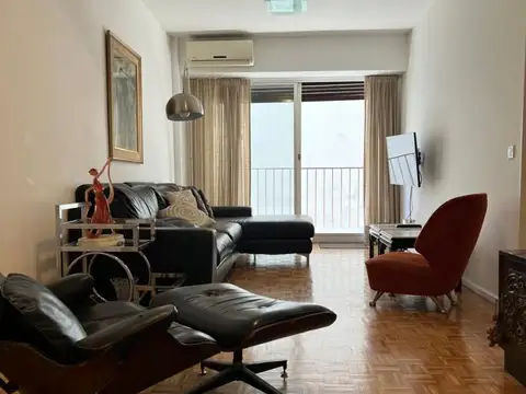 Av Las Heras 2200, Piso 5