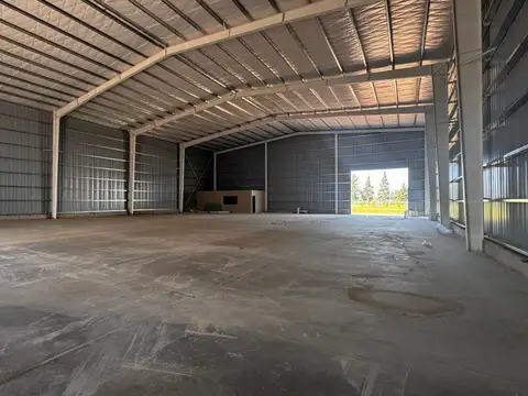 Galpon en Venta 30  mts Frente